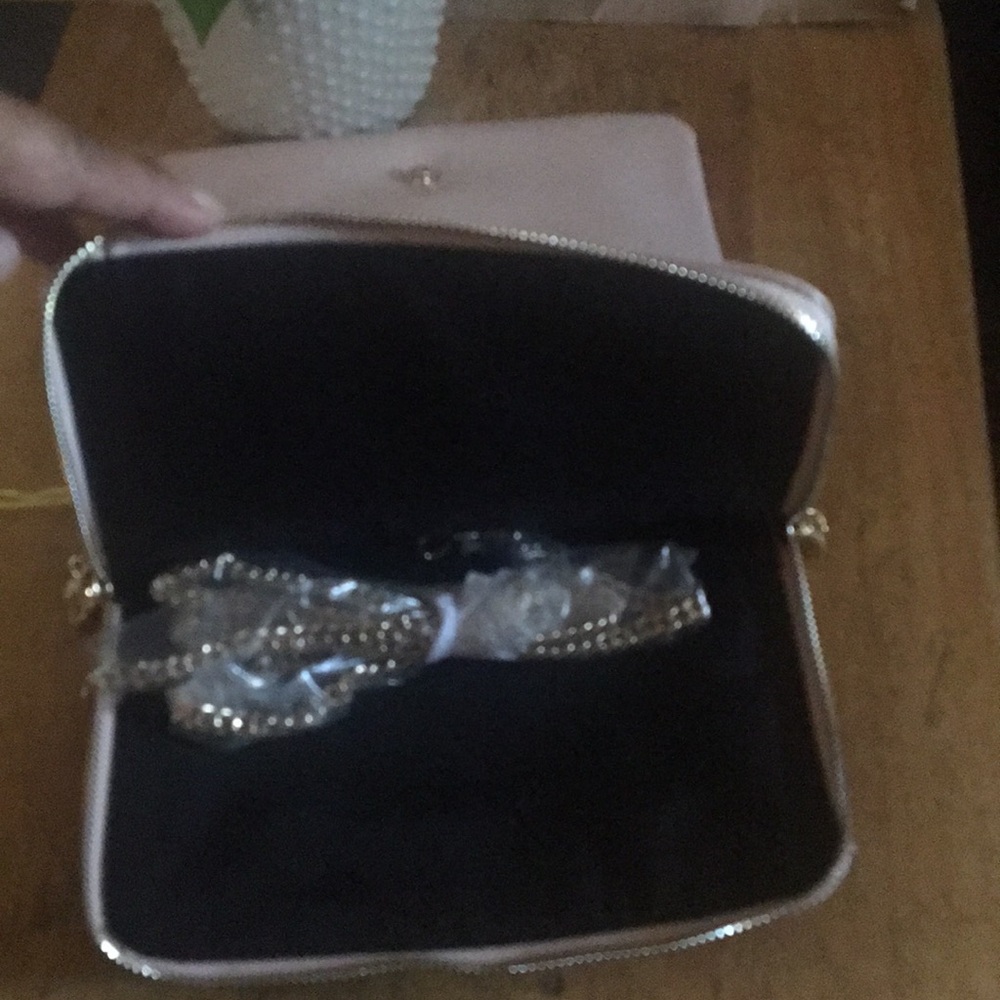 BCBGeneration light pink clutch - Picture 6 of 8